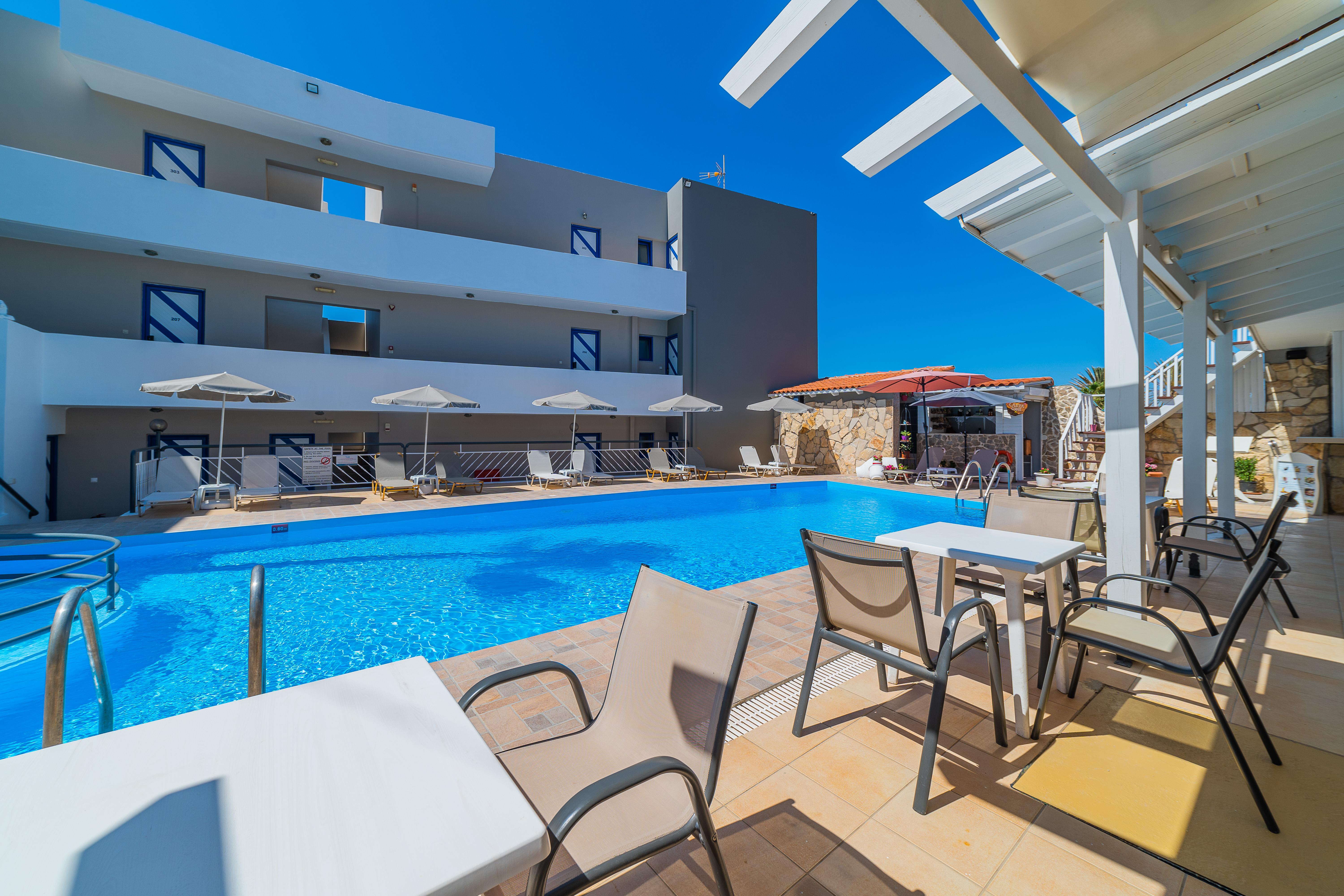 Blue Dream Hotel Stavromenos  ภายนอก รูปภาพ