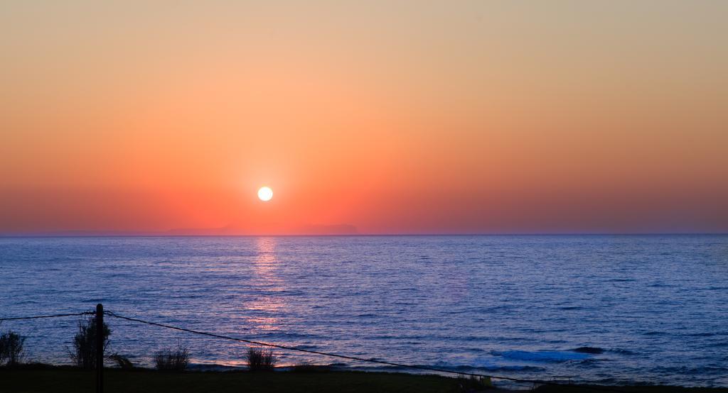 Blue Dream Hotel Stavromenos  ภายนอก รูปภาพ
